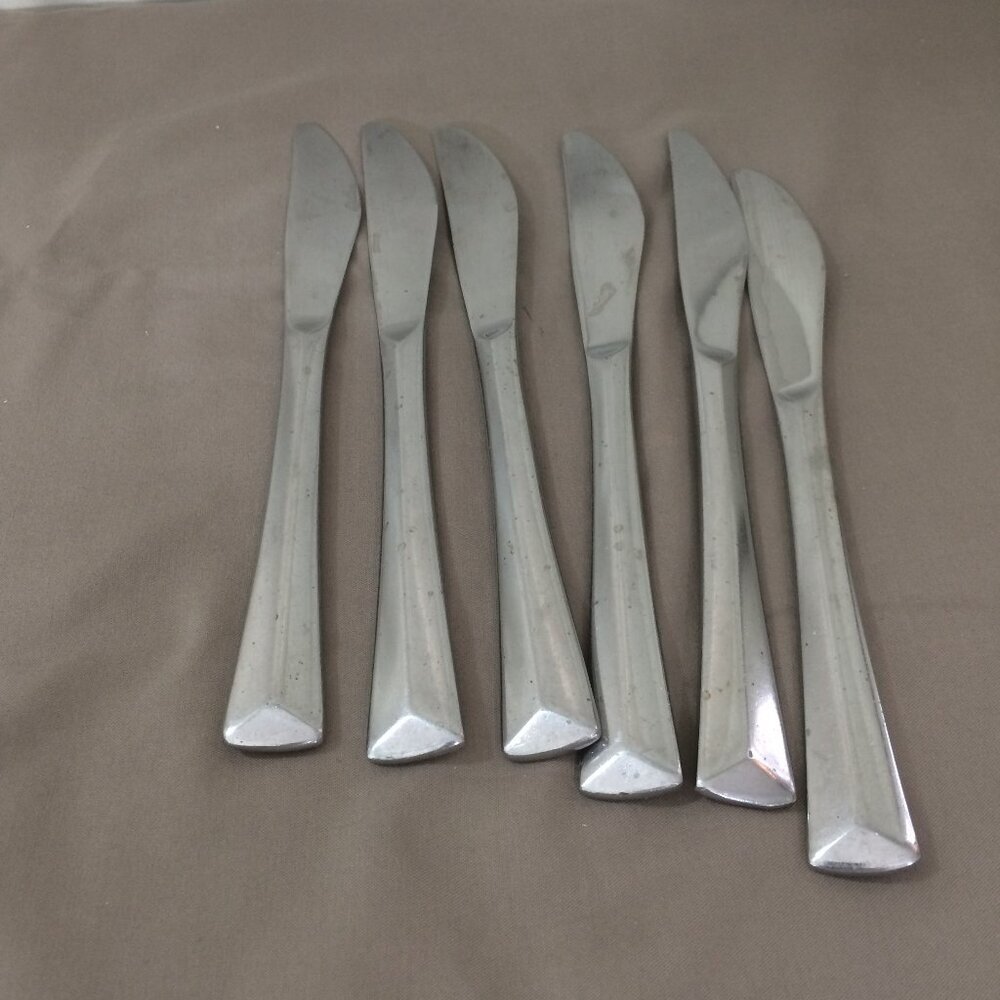Reed & Barton 6 Dinner Knives Rebacraft Crest Korea Stainless Steel 7 ½”